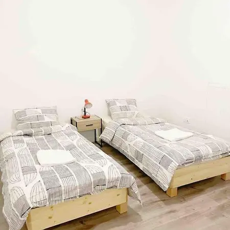 New : - 20%, 8/6/4 Voyageurs Bagneux (Hauts-de-Seine)